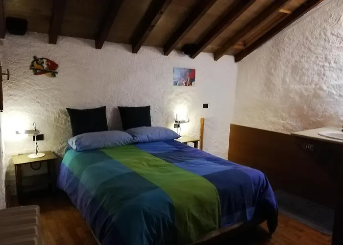 Romantica Casetta Nel Verde Con Vista Sul Lago