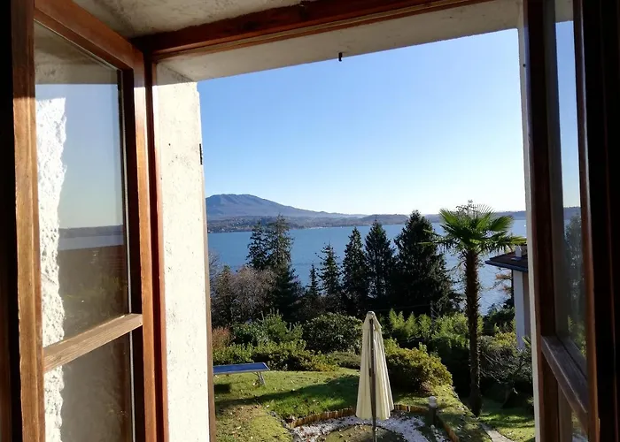 Romantica Casetta Nel Verde Con Vista Sul Lago